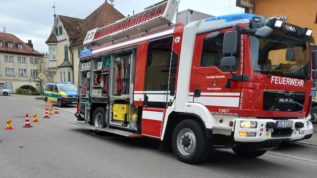 Das Feuerwehrfahrzeug an der Einsatzstelle