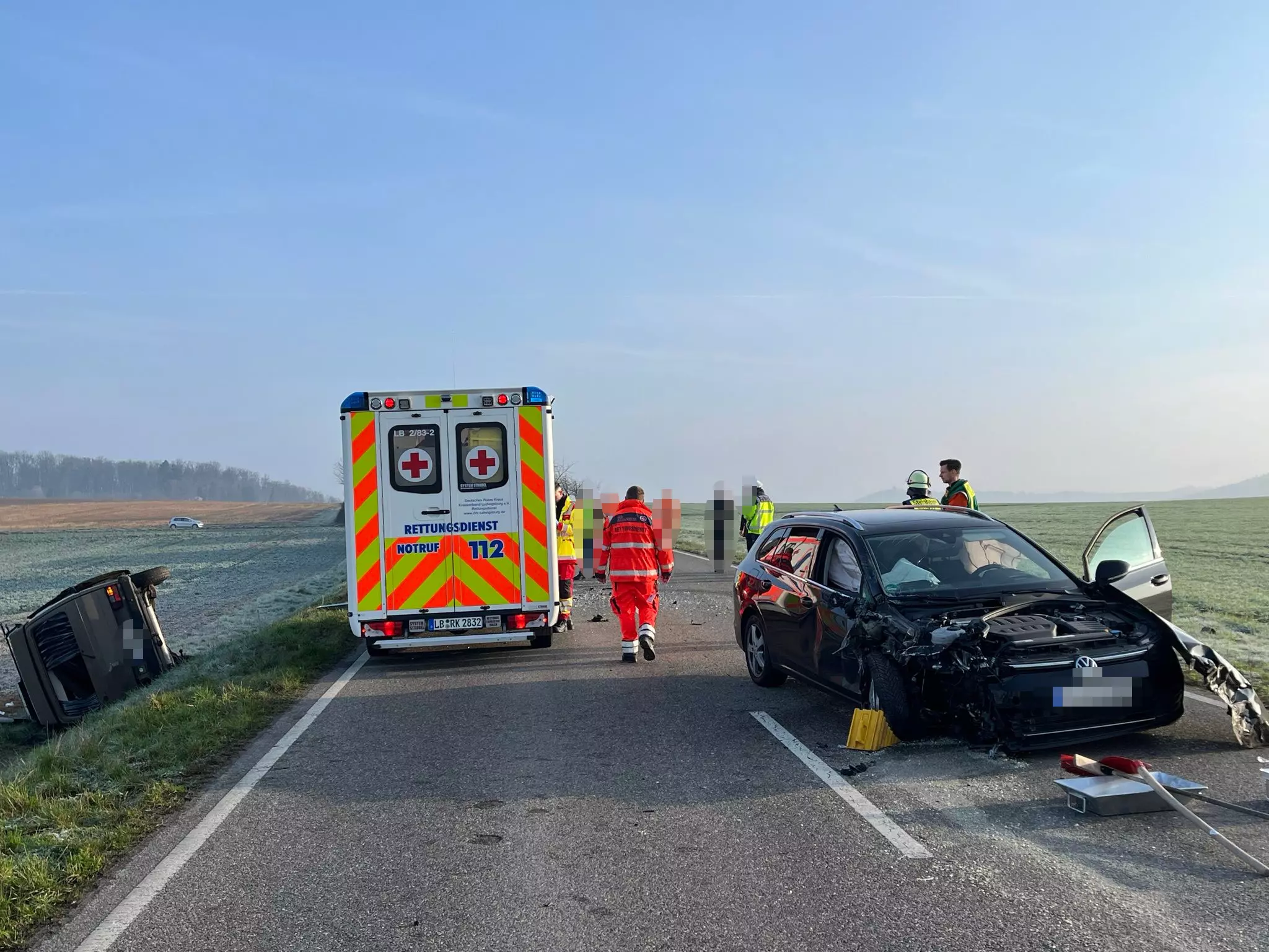 Zwei Unfallfahrzeuge an der EInsatzstelle